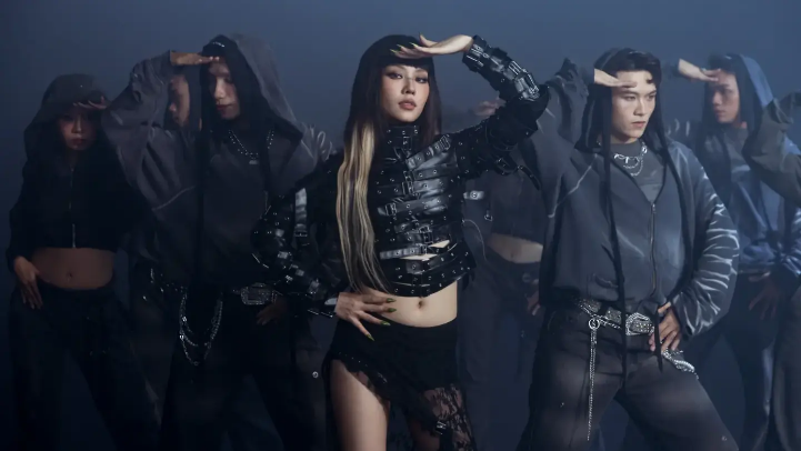 Hoa hậu Mai Phương trở lại với vai trò ca sĩ